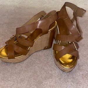 Audrey Brooke Brown & Tan Wedges Size 6